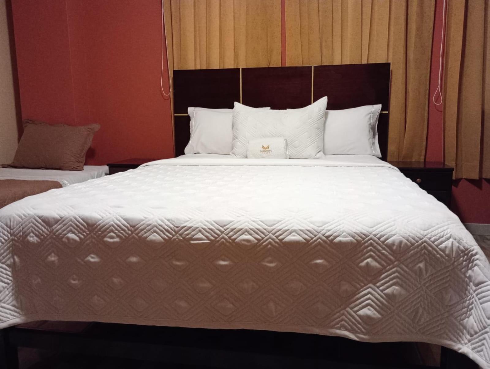 Madison Suite Tacna Exterior foto